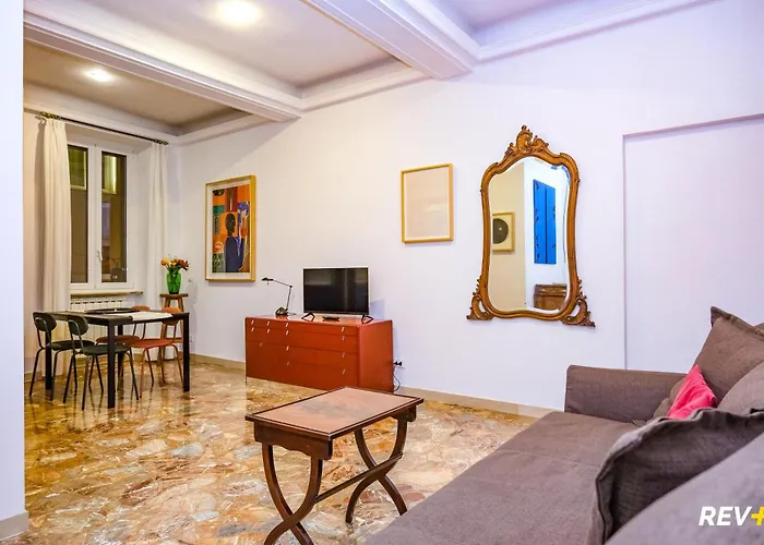 Apartment Art Center