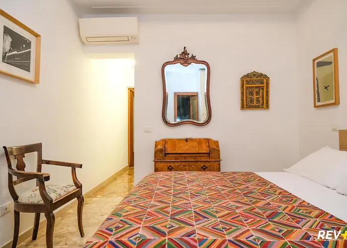 Art Center Apartment